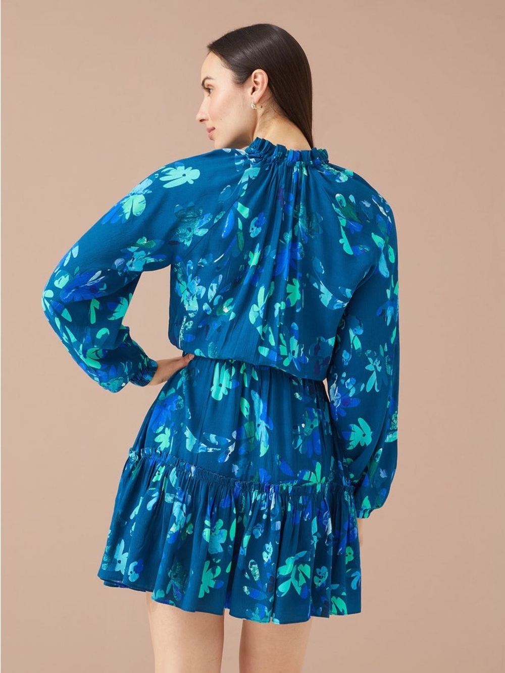 Ālivia Blue Floral Long-Sleeve Tiered Mini Dress NWT Medium - Picture 5 of 10